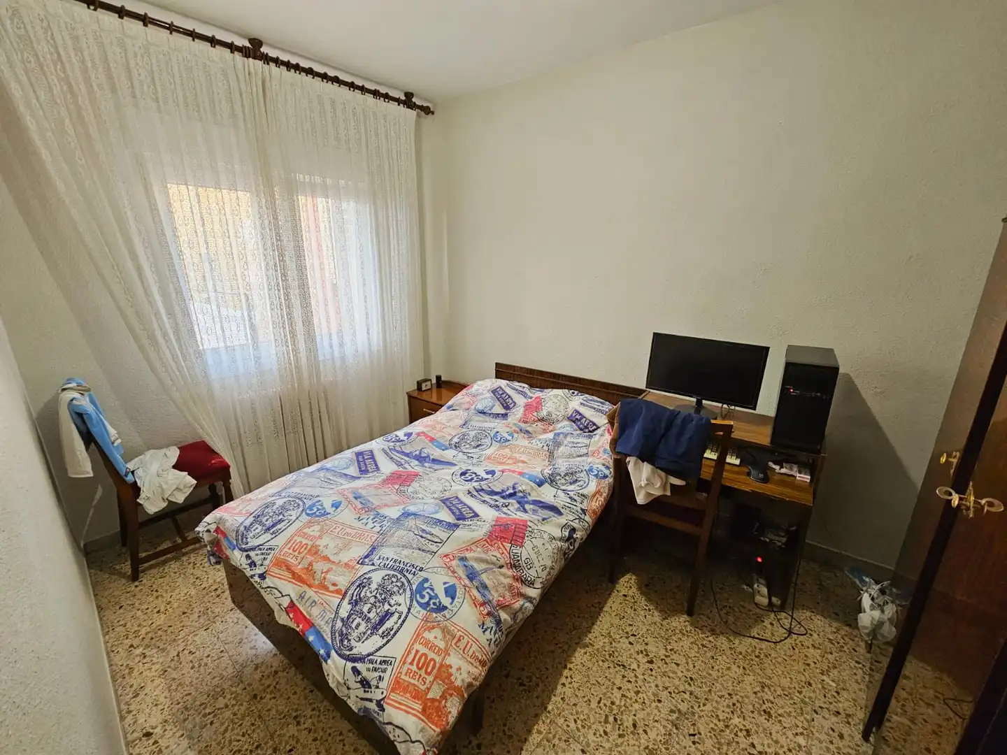 Habitación de Casa o chalet en venta en Palencia con Calefacción, Jardín privado y Terraza