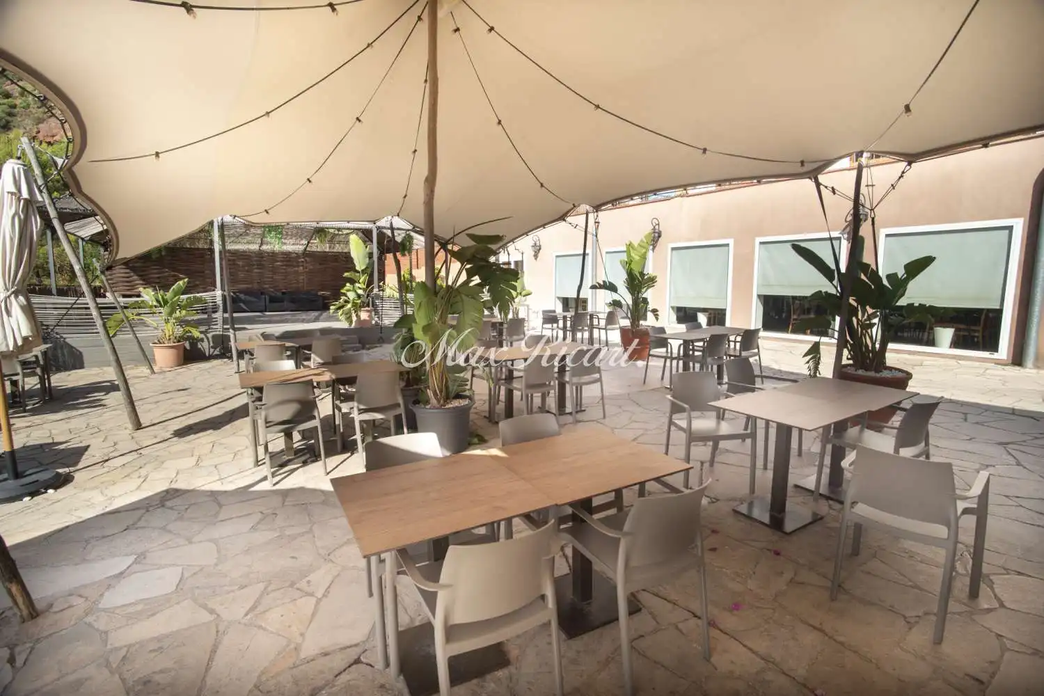 Terrasse von Gebäude zur Miete in Bruguers