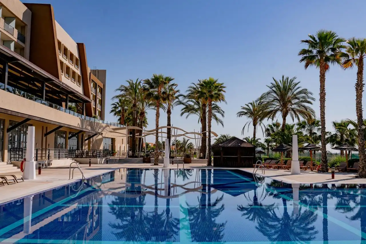 Terraced house with pool for sale in Golf Valle Este, imagen 22
