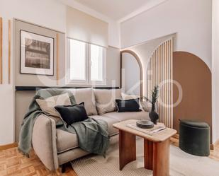 Living room of Apartment to rent in  Madrid Capital  with Air Conditioner, Heating and Furnished