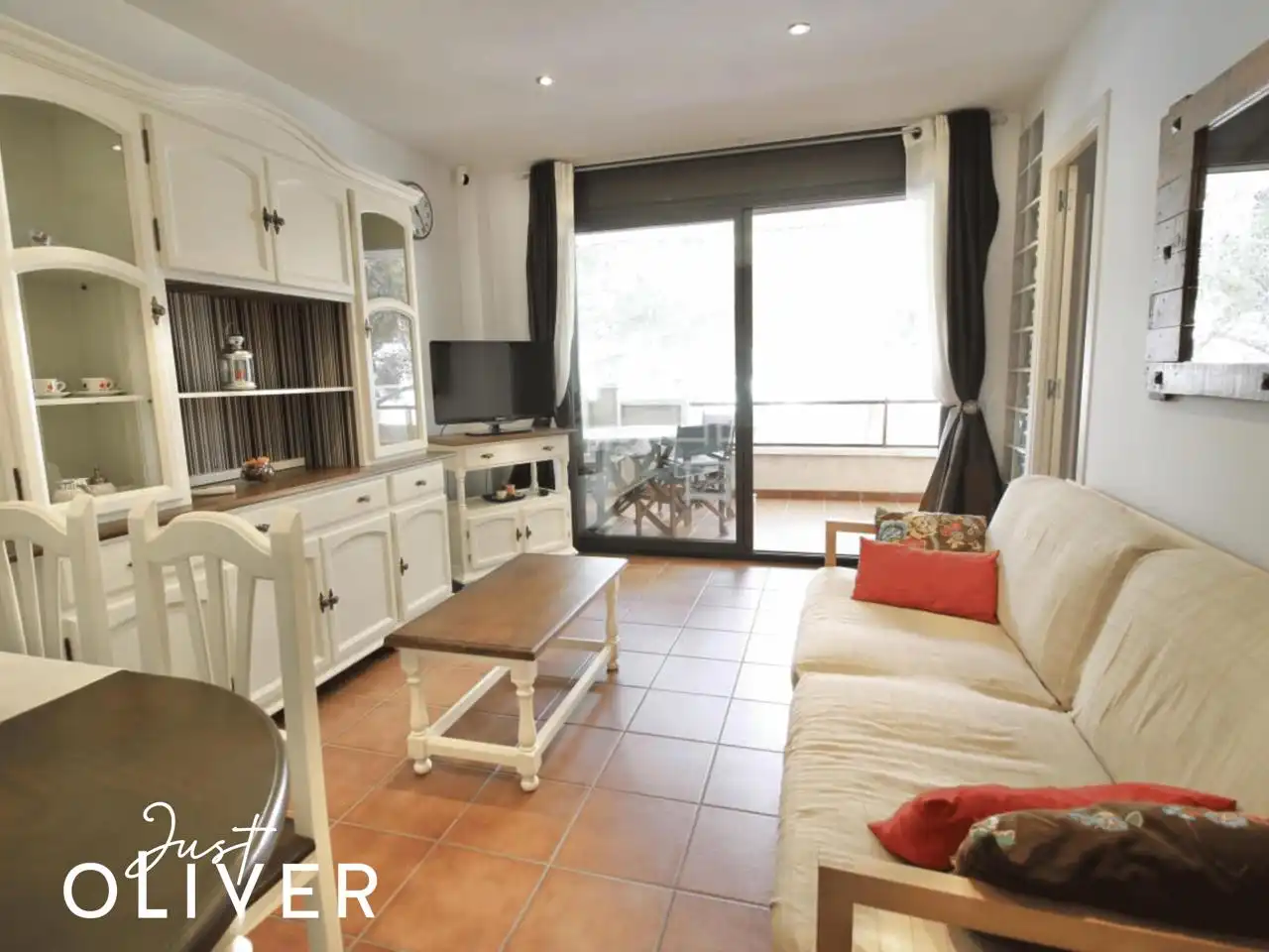 Sala de estar de Apartamento en venta en Salou con Terraza, Trastero y Amueblado