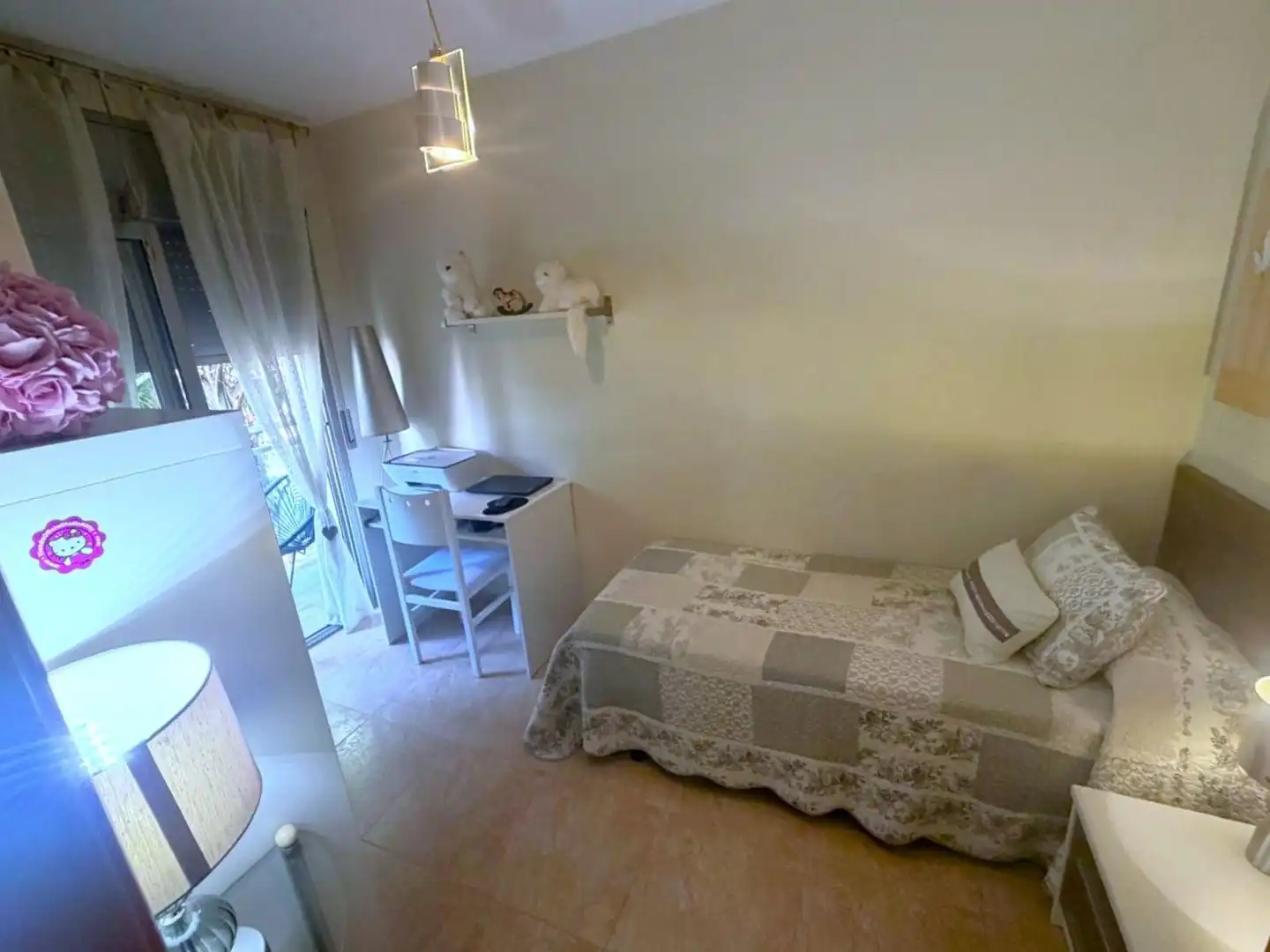 Habitación de Casa adosada en venta en El Vendrell con Aire acondicionado, Calefacción y Jardín privado