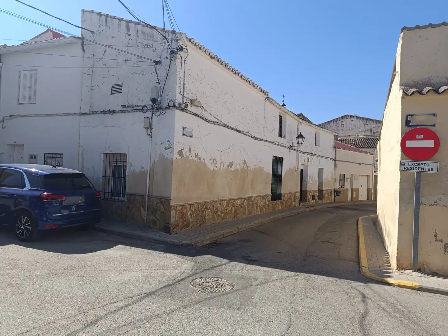 Vista exterior de Casa adosada en venda en Fuentidueña de Tajo amb Calefacció