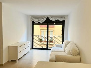 Flat with balcony for sale in Calle JOAQUIM SANTASUSAGNA