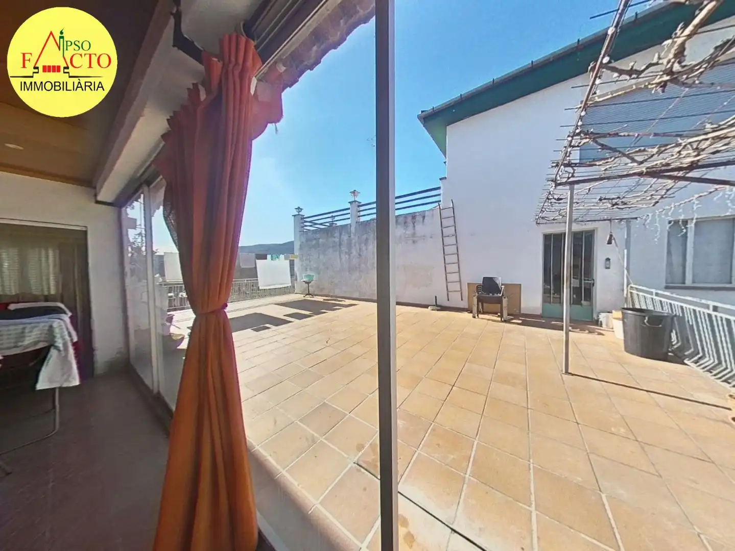 Buildings for sale in Les Planes d'Hostoles