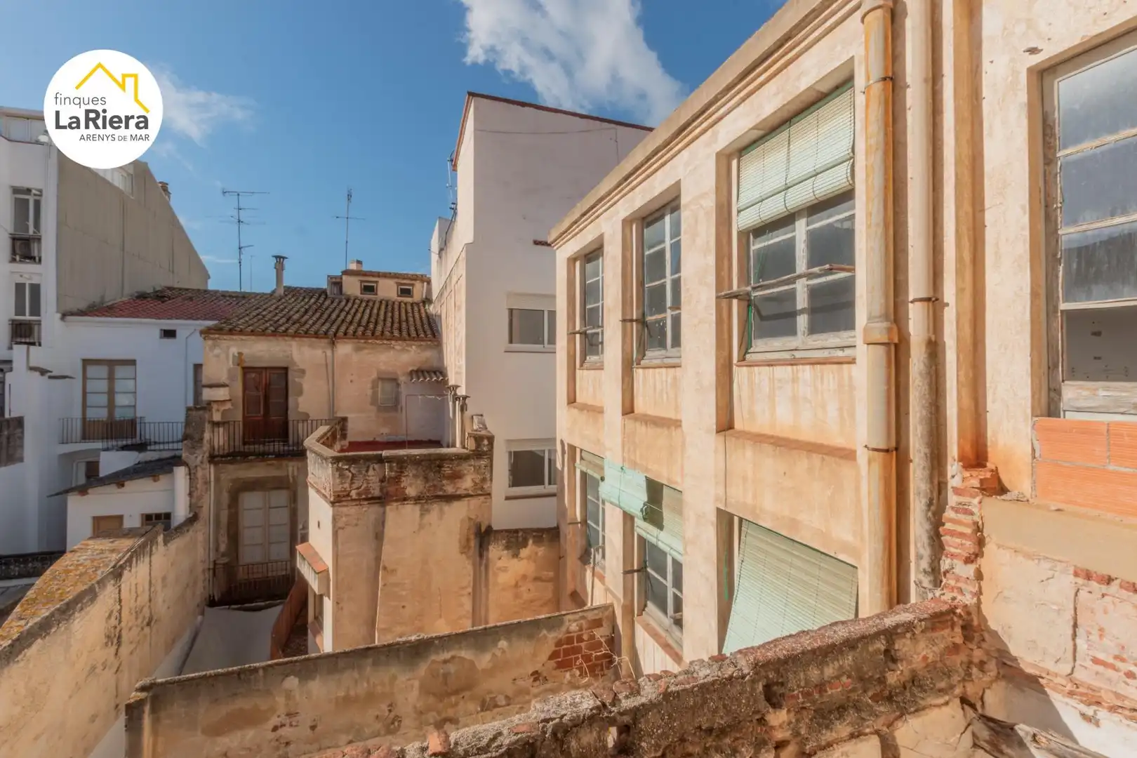 Vista exterior de Casa o chalet en venta en Arenys de Mar con Balcón y Alarma
