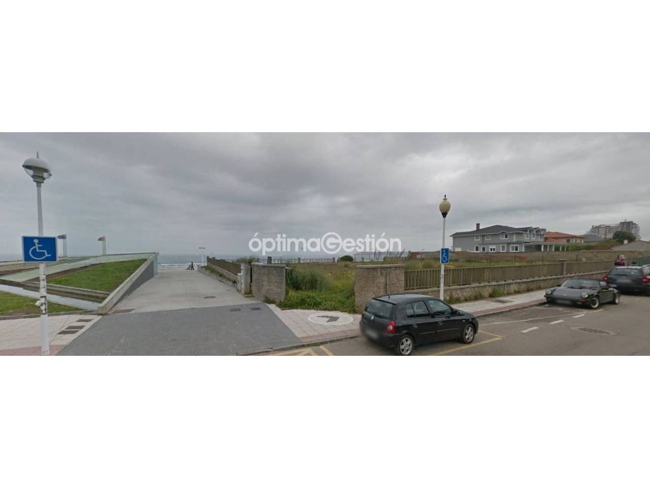 Residencial en venda en Castrillón
