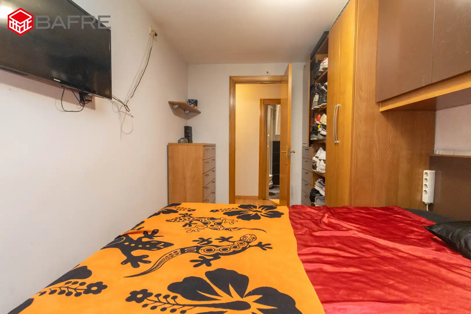 Bedroom of Flat for sale in Madrid  with Heating, Private garden and Storage room