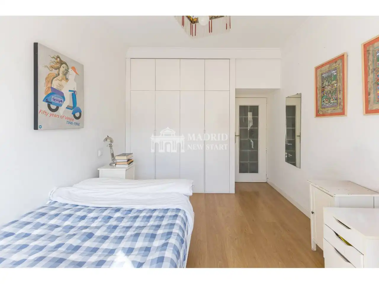 Schlafzimmer von Wohnung zum Verkauf in Madrid mit Klimaanlage und Heizung