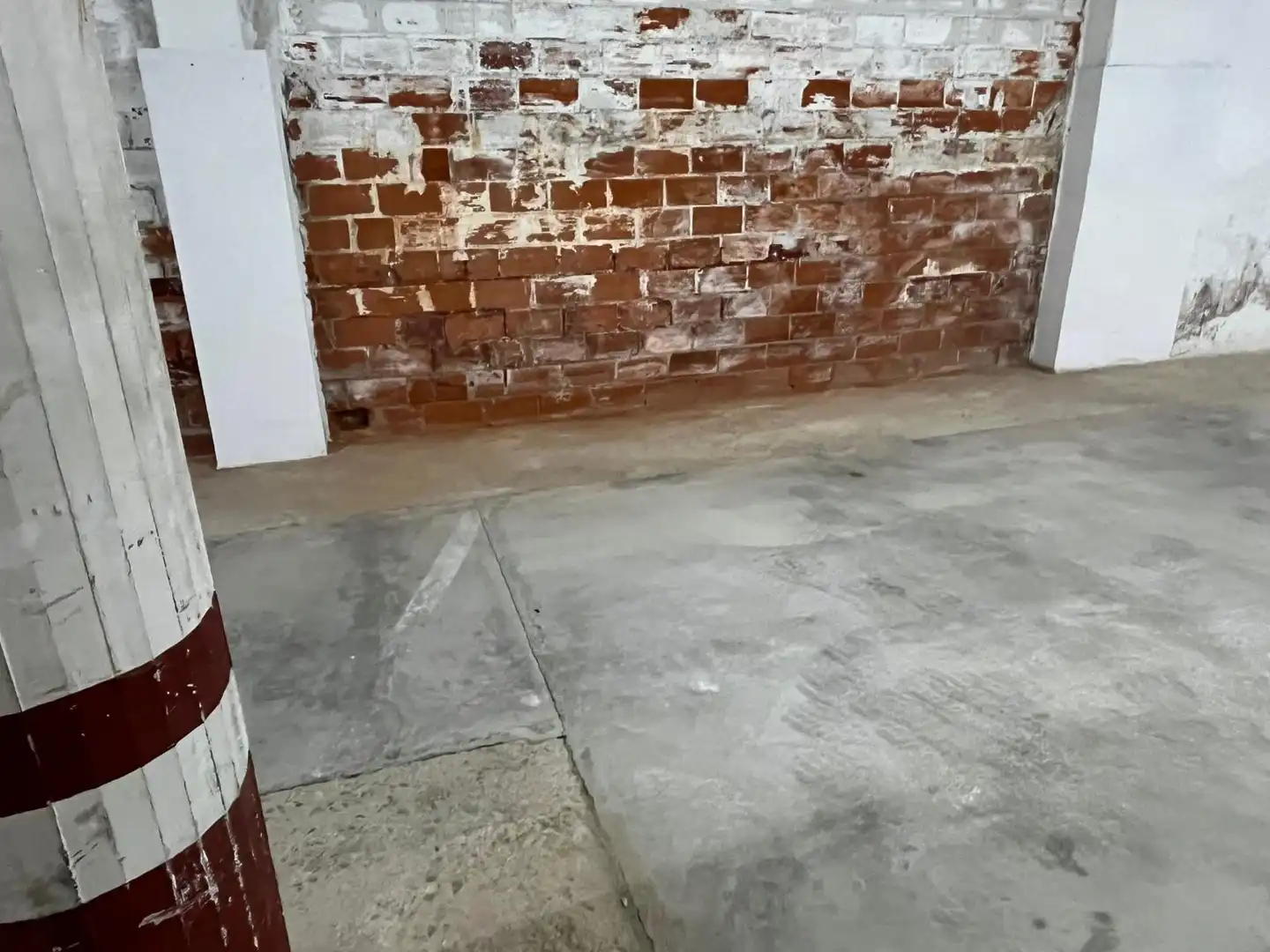 Garage for rent in Breda