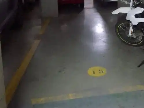 Motorradstellplatz zur Miete in Carrer de l'Hostal 8