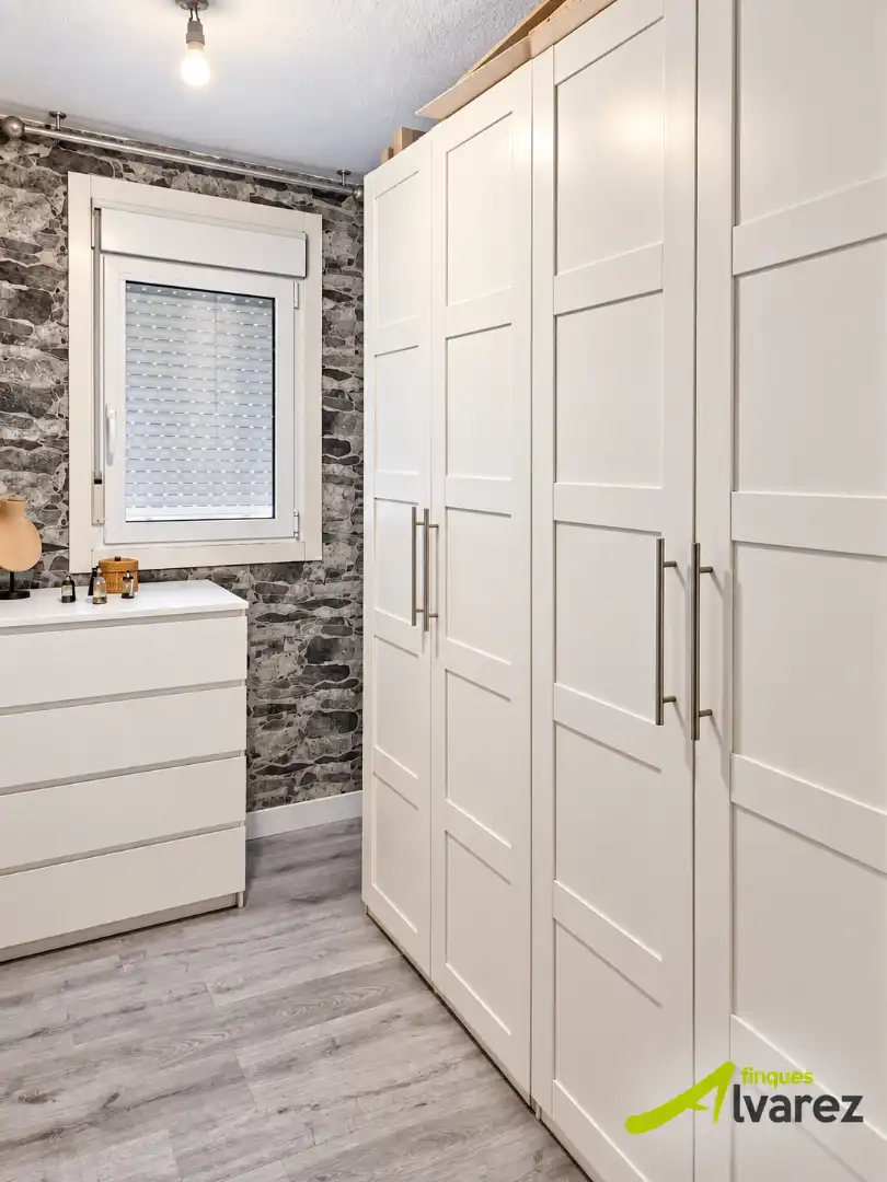 Piso con terraza en venta en Avinguda del Cantábric, imagen 4