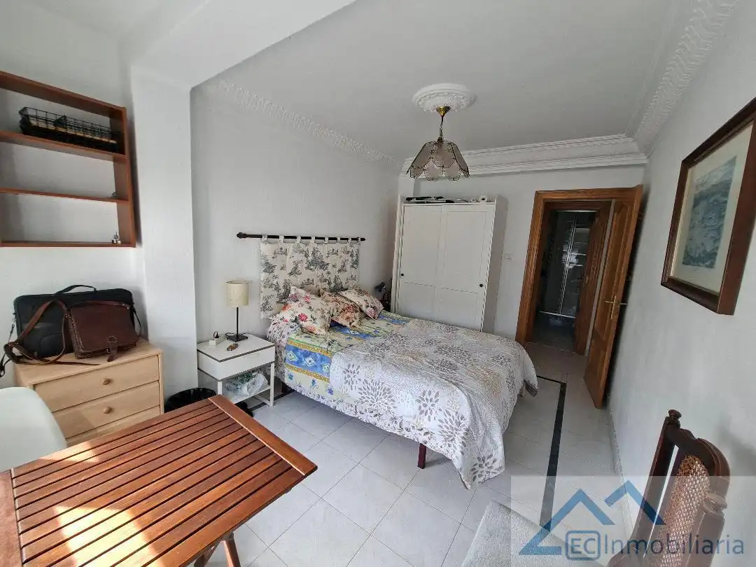 Habitación de Piso en venta en Santander con Calefacción