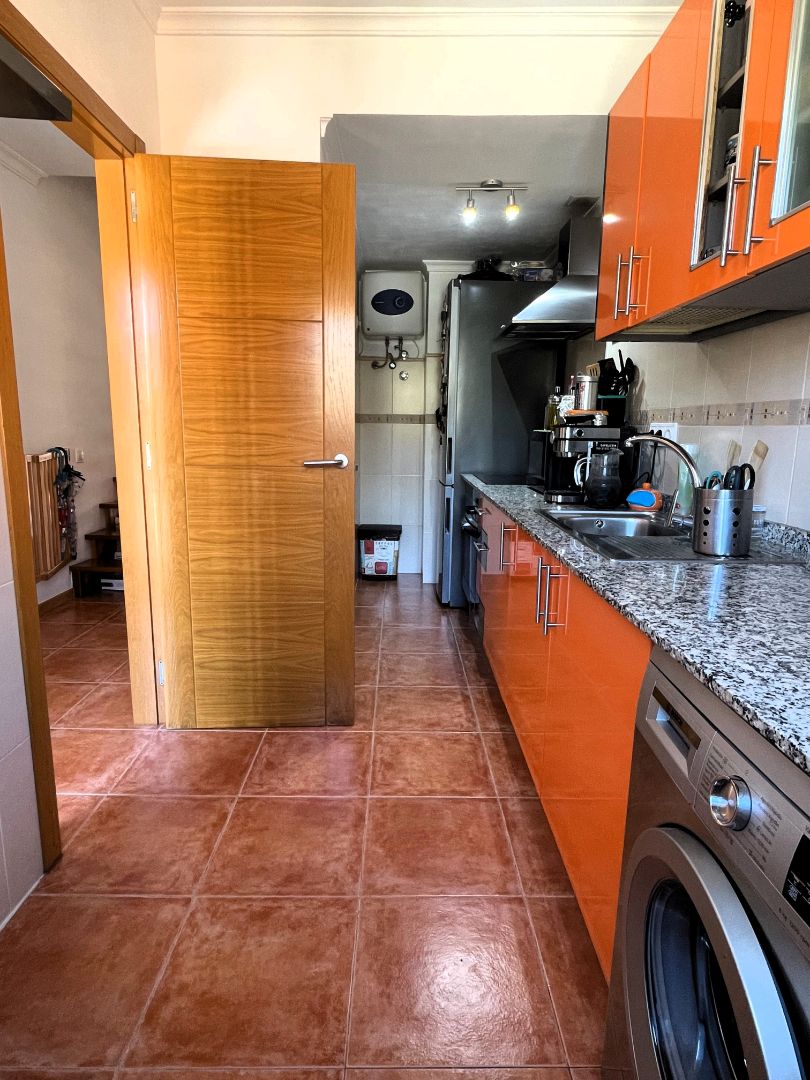Kitchen of Duplex for sale in Valsequillo de Gran Canaria  with Air Conditioner, Oven and Washing machine