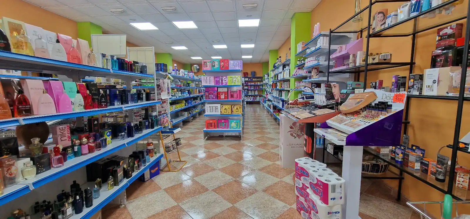 Local comercial en venda a Avenida Blas de Otero, imagen 9