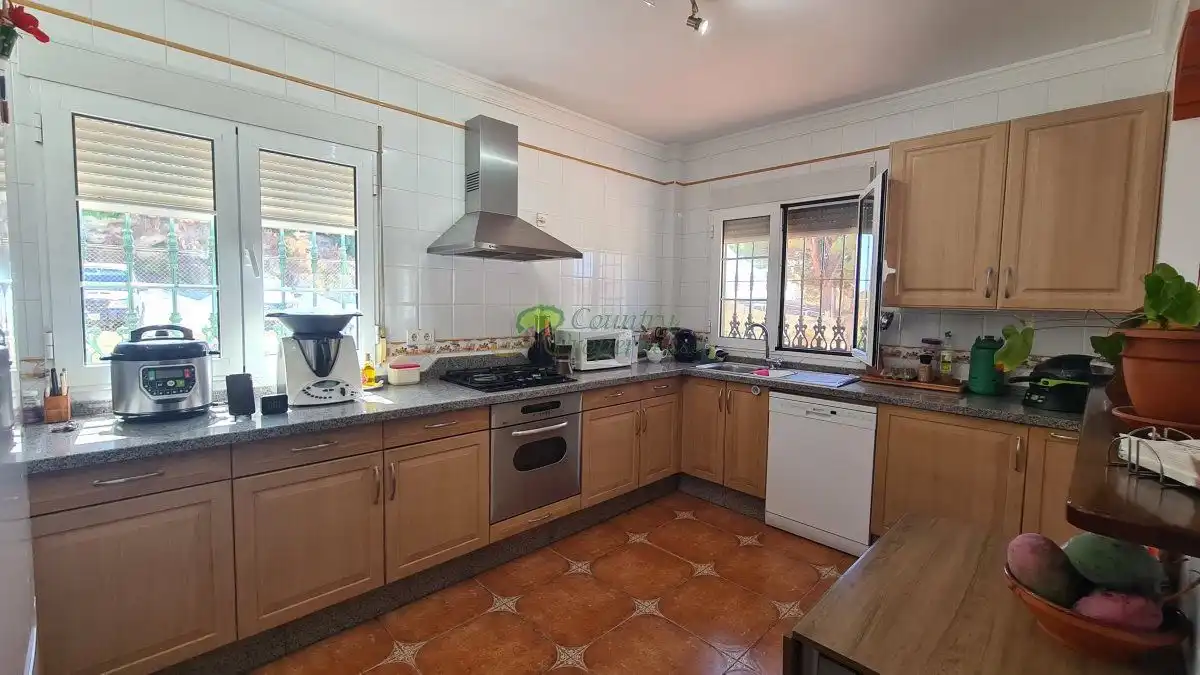 Kitchen of Houses for sale in Canillas de Albaida  with Air Conditioner, Terrace and Storage room