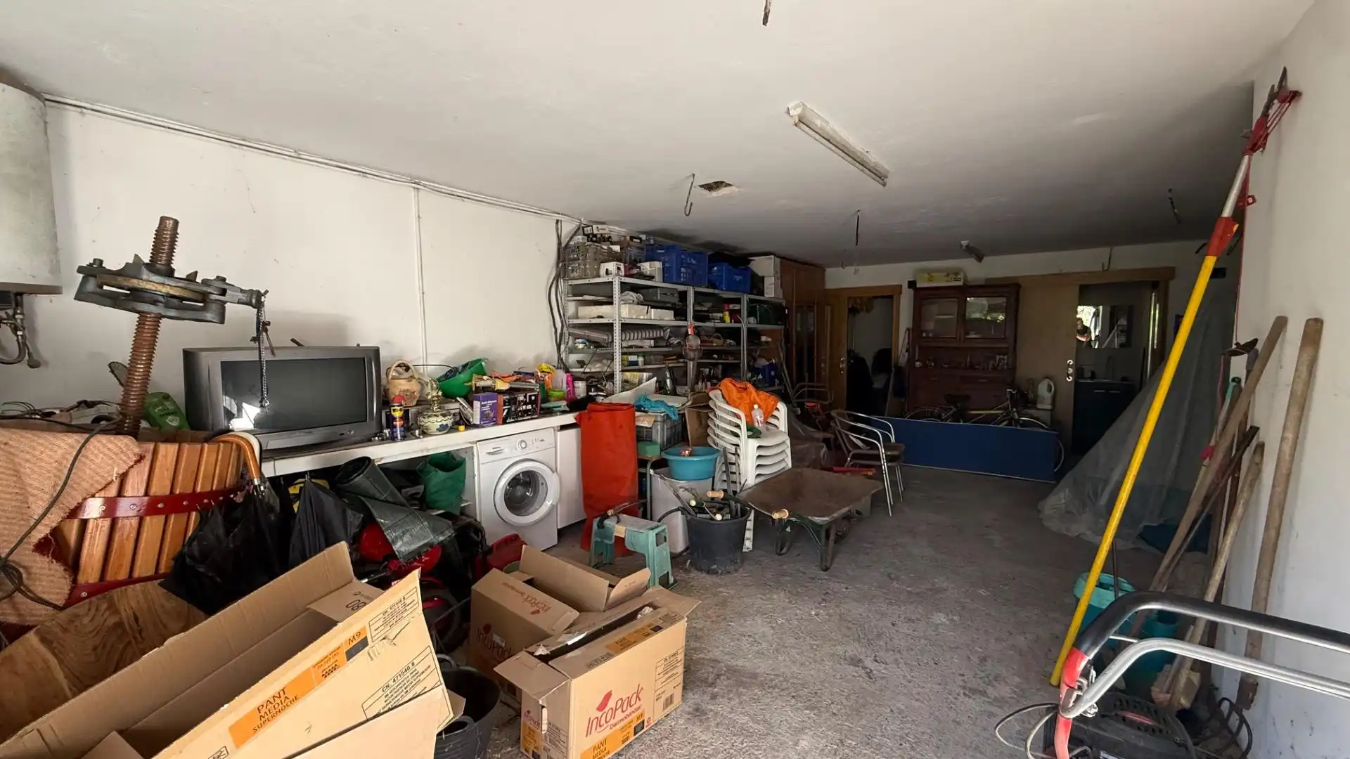 Houses for sale in Coles  with Heating, Private garden and Swimming Pool