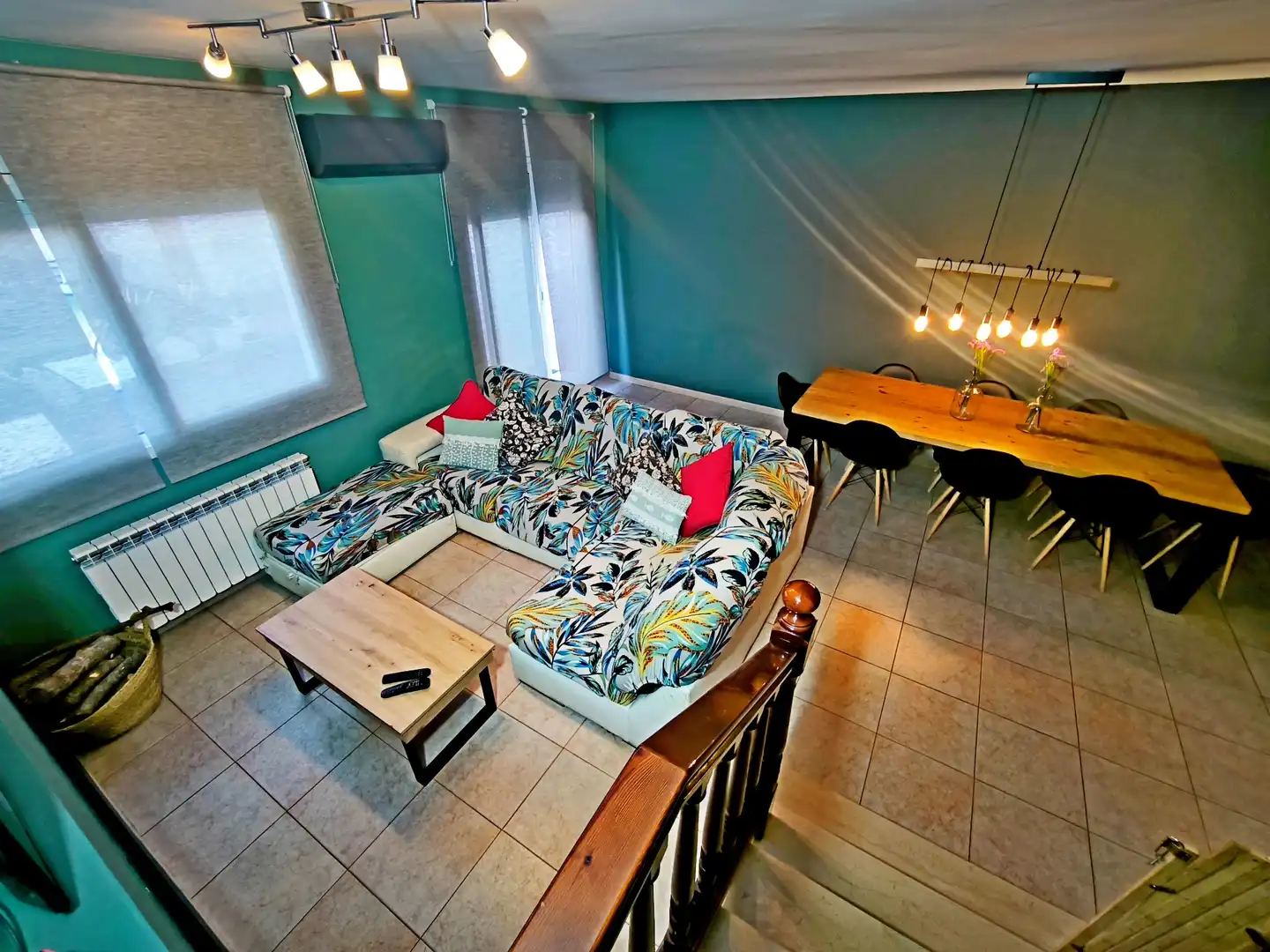Sala de estar de Casa adosada en venta en Lliçà d'Amunt con Aire acondicionado, Calefacción y Jardín privado