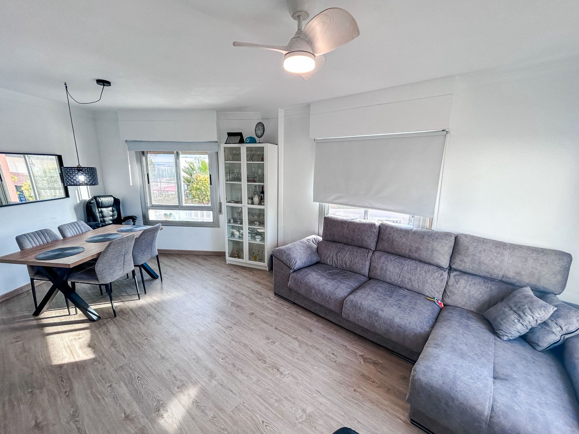 Living room of Flat for sale in Salinas  with Air Conditioner, Terrace and Oven