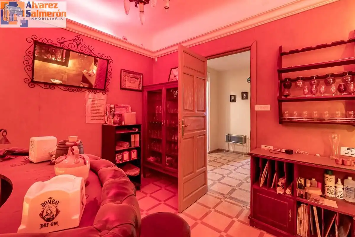 Country homes for sale in Calle CAJAR, Barrio de la Vega