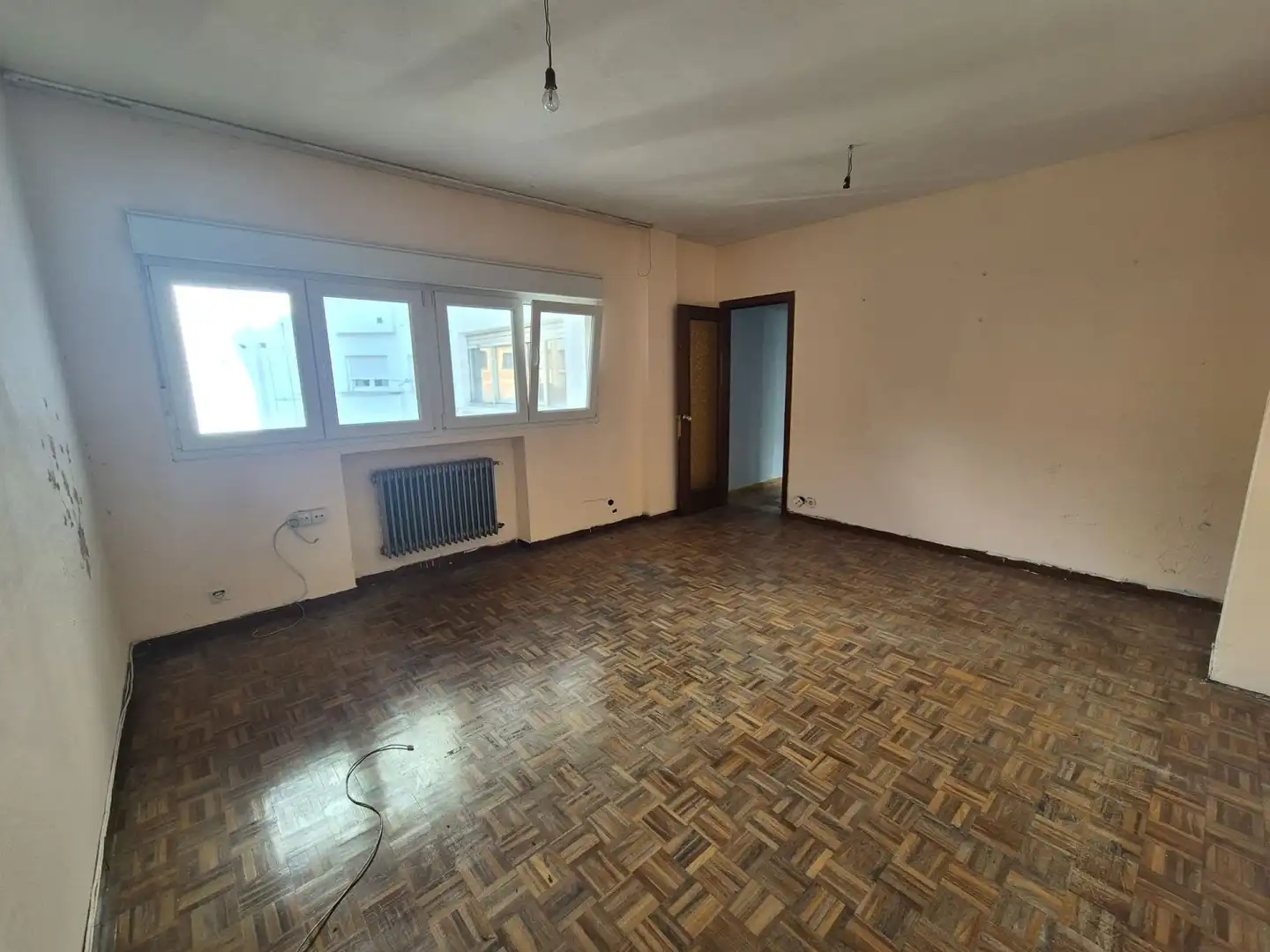 Sala d'estar de Pis en venda en Langreo amb Calefacció