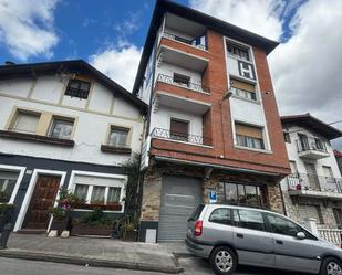 Exterior view of Building for sale in Valle de Trápaga-Trapagaran