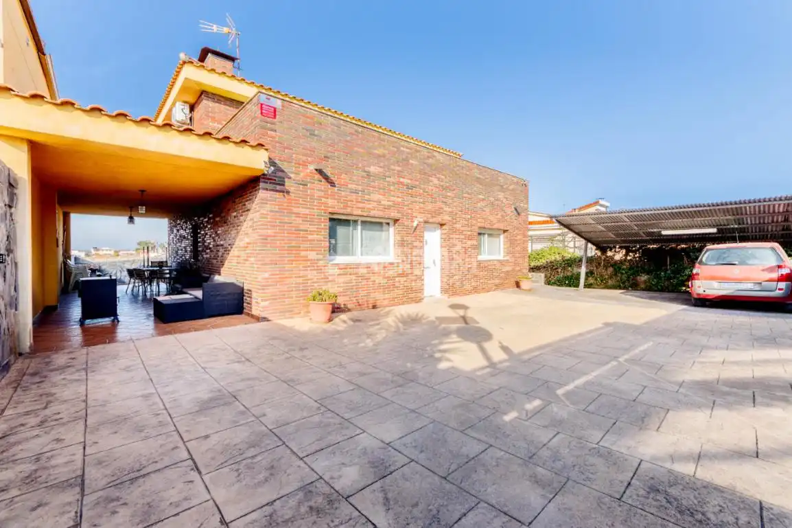 Vista exterior de Casa o chalet en venta en Tarragona con Aire acondicionado, Jardín privado y Terraza