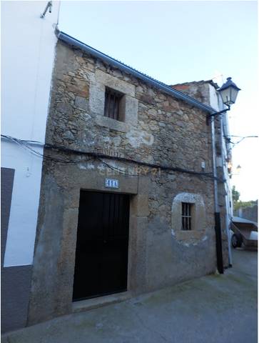 Casa-chalet en Venta en Calle Granadilla Baja, Montánchez, Spain, 41- A en Montánchez