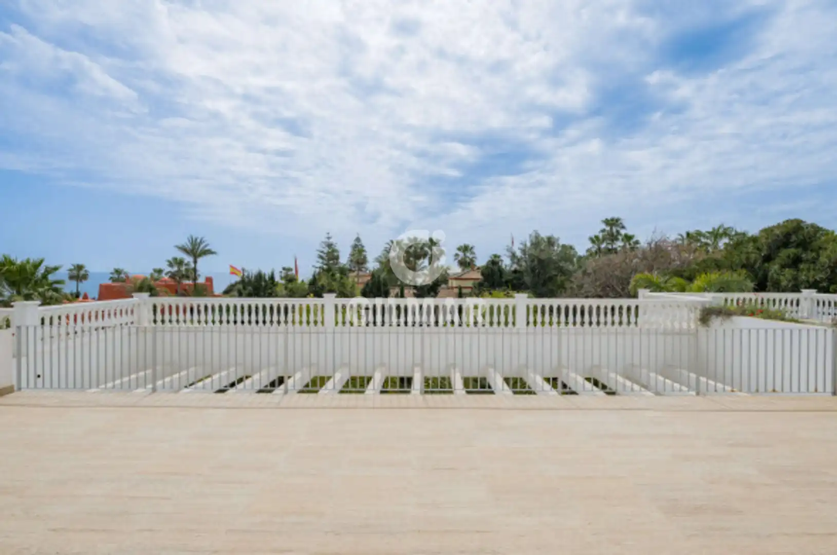Terrassa de Casa o xalet en venda en Estepona amb Calefacció, Jardí privat i Piscina
