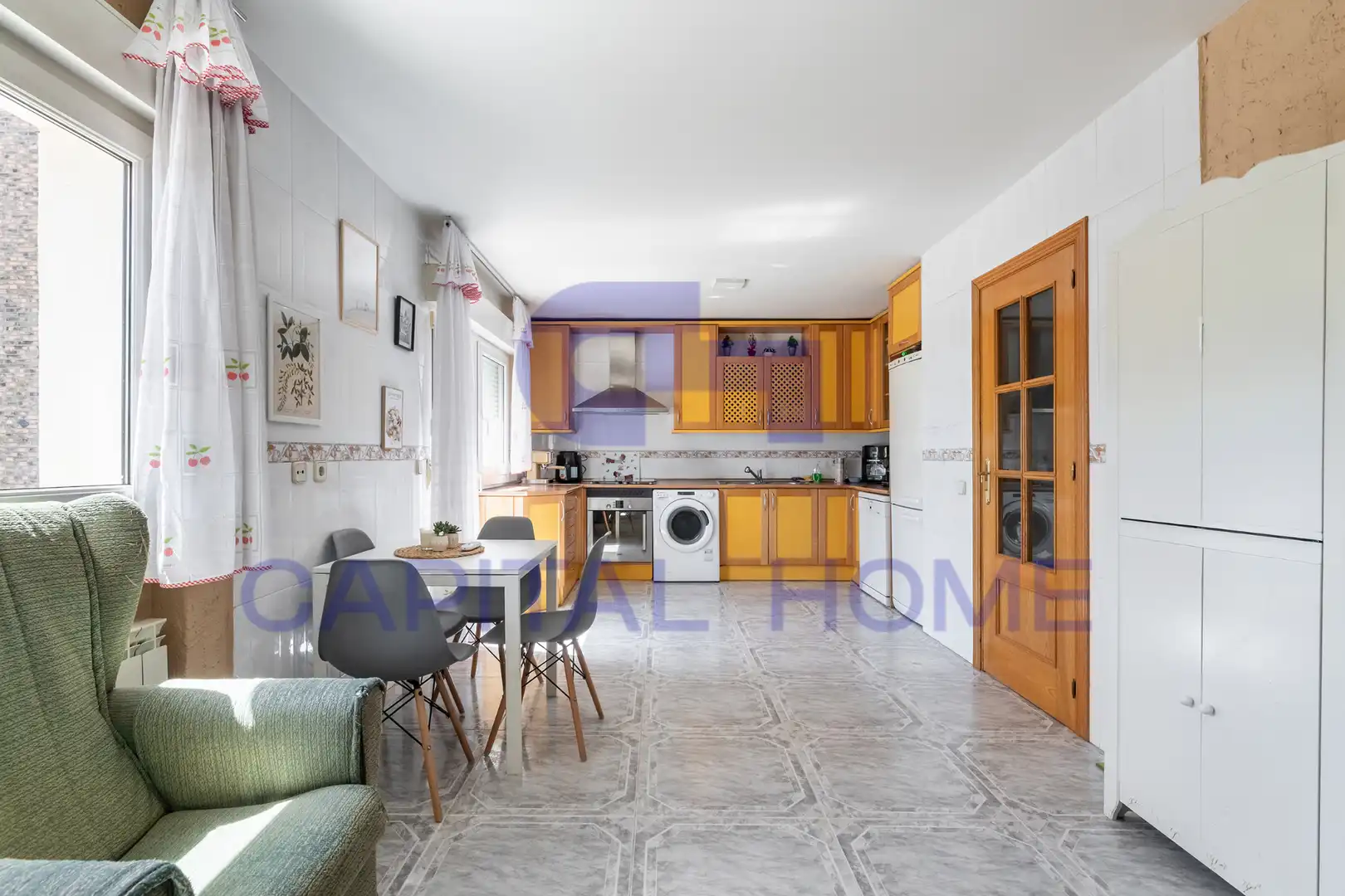 Cocina de Casa adosada en venta en Navalcarnero con Aire acondicionado, Calefacción y Jardín privado