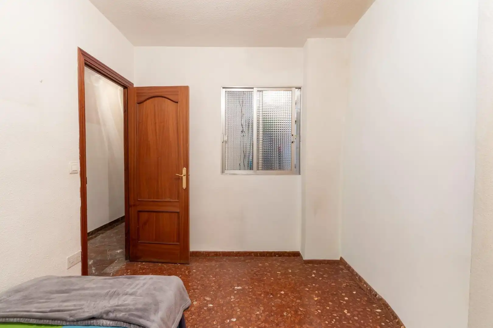 Dormitori de Pis en venda en Granada