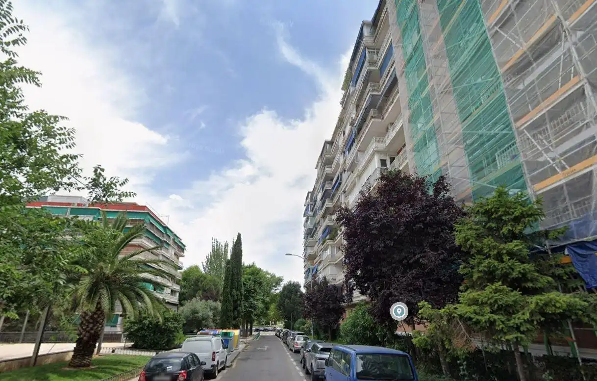 Piso con ascensor en venta en Parque Lisboa - La Paz