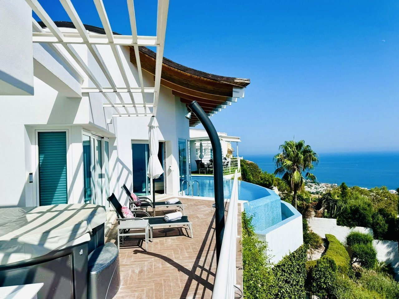 Terrassa de Casa o xalet en venda en Benalmádena amb Aire condicionat, Calefacció i Jardí privat