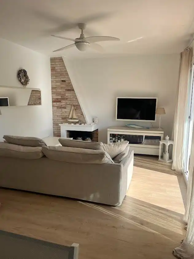 Sala de estar de Apartamento de alquiler en Sitges con Calefacción, Jardín privado y Terraza