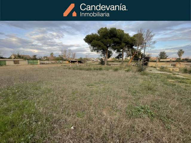 Finca rústica en Venta en Garrapinillos