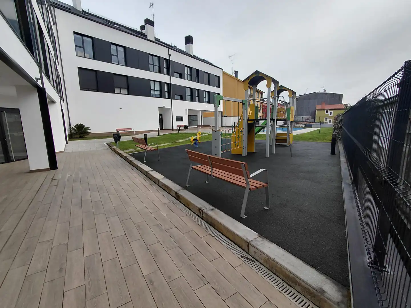 Terrasse von Wohnung zum Verkauf in Oleiros mit Heizung, Privatgarten und Parkett