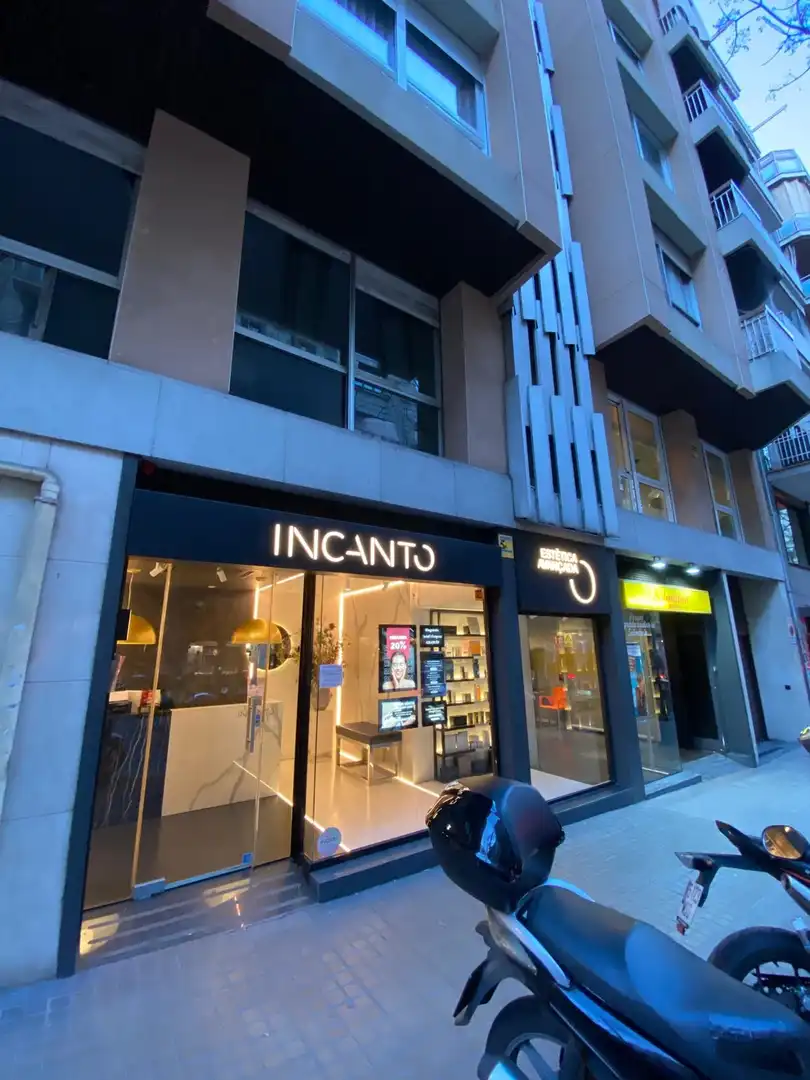 Business premises to rent in CALVET 16, imagen 14