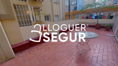 Foto 2 de Piso de alquiler en D'espronceda, Navas, Barcelona Capital