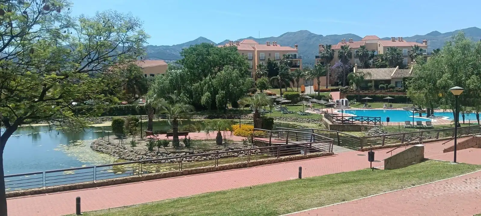 Exterior view of Office for rent in Alhaurín de la Torre  with Terrace