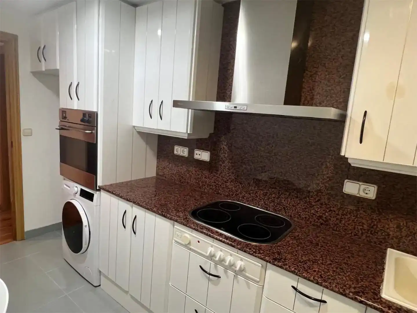 Küche von Wohnung zur Miete in  Valencia Capital mit Klimaanlage und Balkon