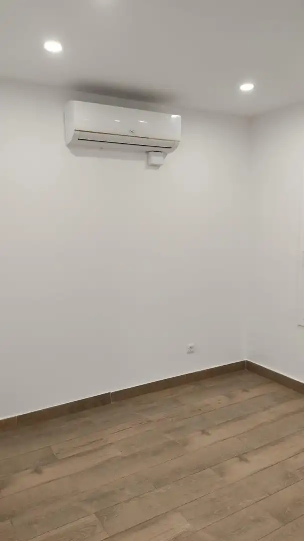 Flat for sale in Mollet del Vallès  with Air Conditioner, Terrace and Furnished