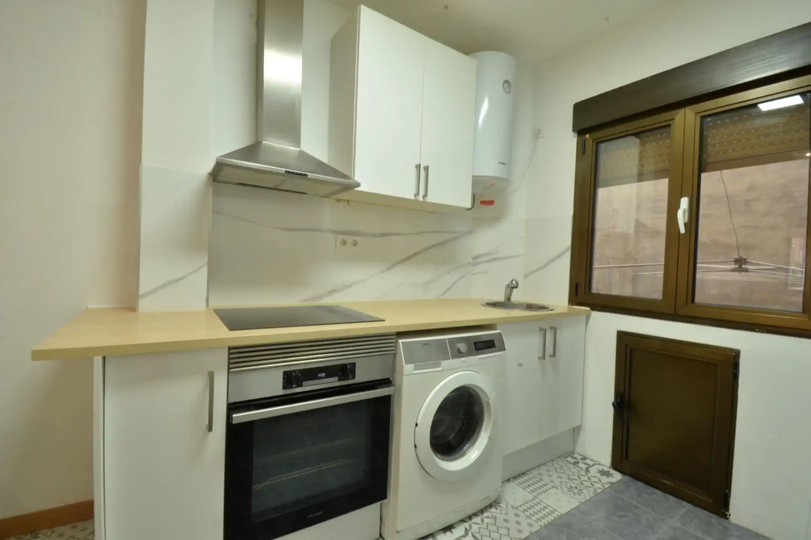 Kitchen of Flat for sale in Oviedo 