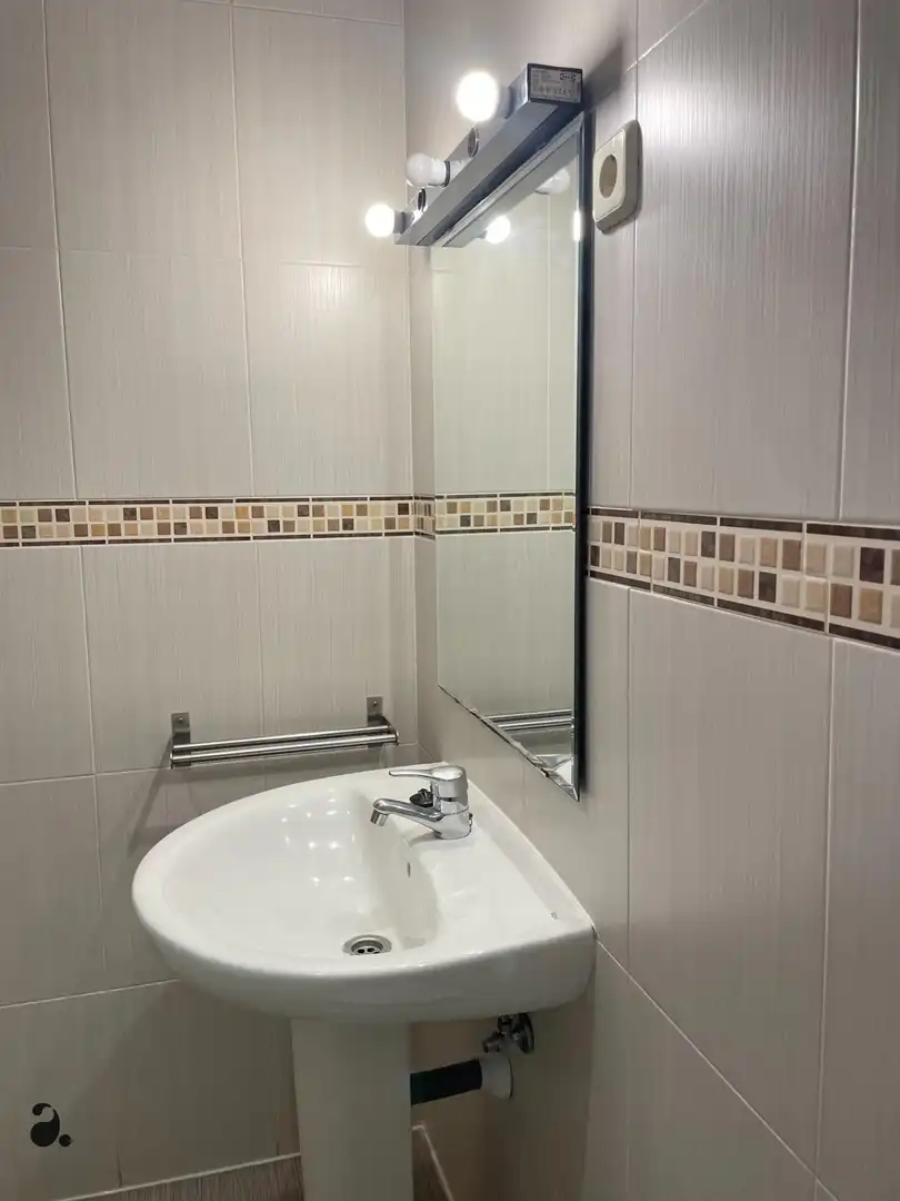 Baño de Piso en venta en Navalagamella con Calefacción, Terraza y Amueblado
