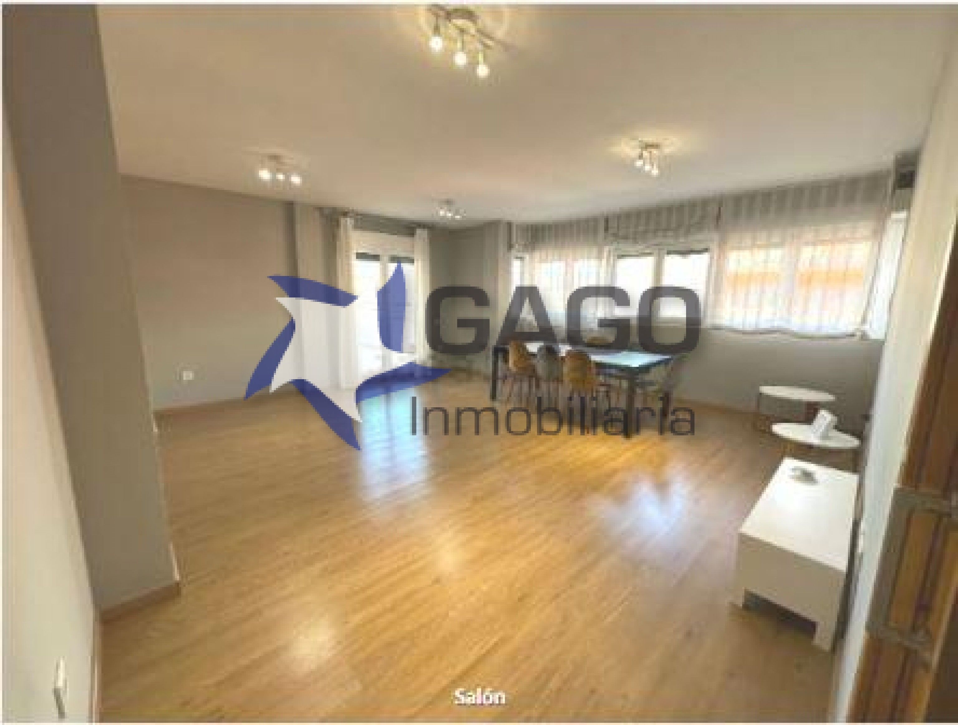 Sala d'estar de Àtic en venda en  Córdoba Capital amb Aire condicionat, Calefacció i Terrassa