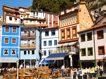 Außenansicht von Country house zum verkauf in Cudillero mit Parkett, Terrasse und Abstellraum