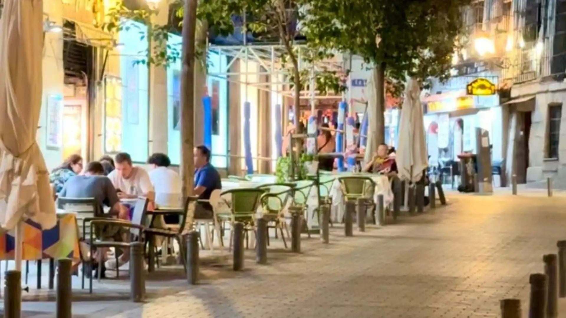 Außenansicht von Wohnung zum Verkauf in  Madrid Capital mit Heizung und Terrasse