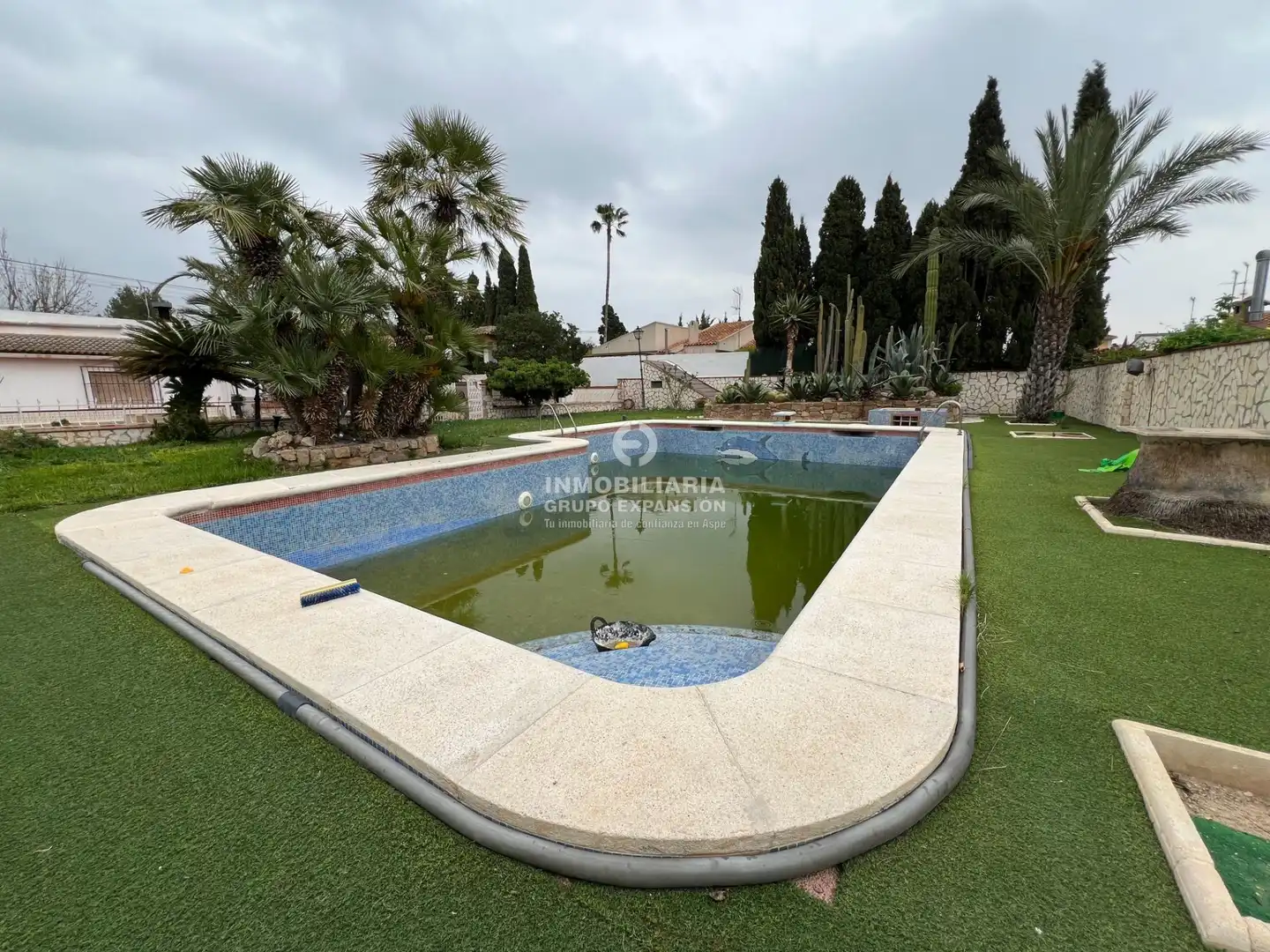 Swimming pool of Houses for sale in Alicante / Alacant  with Private garden, Terrace and Storage room