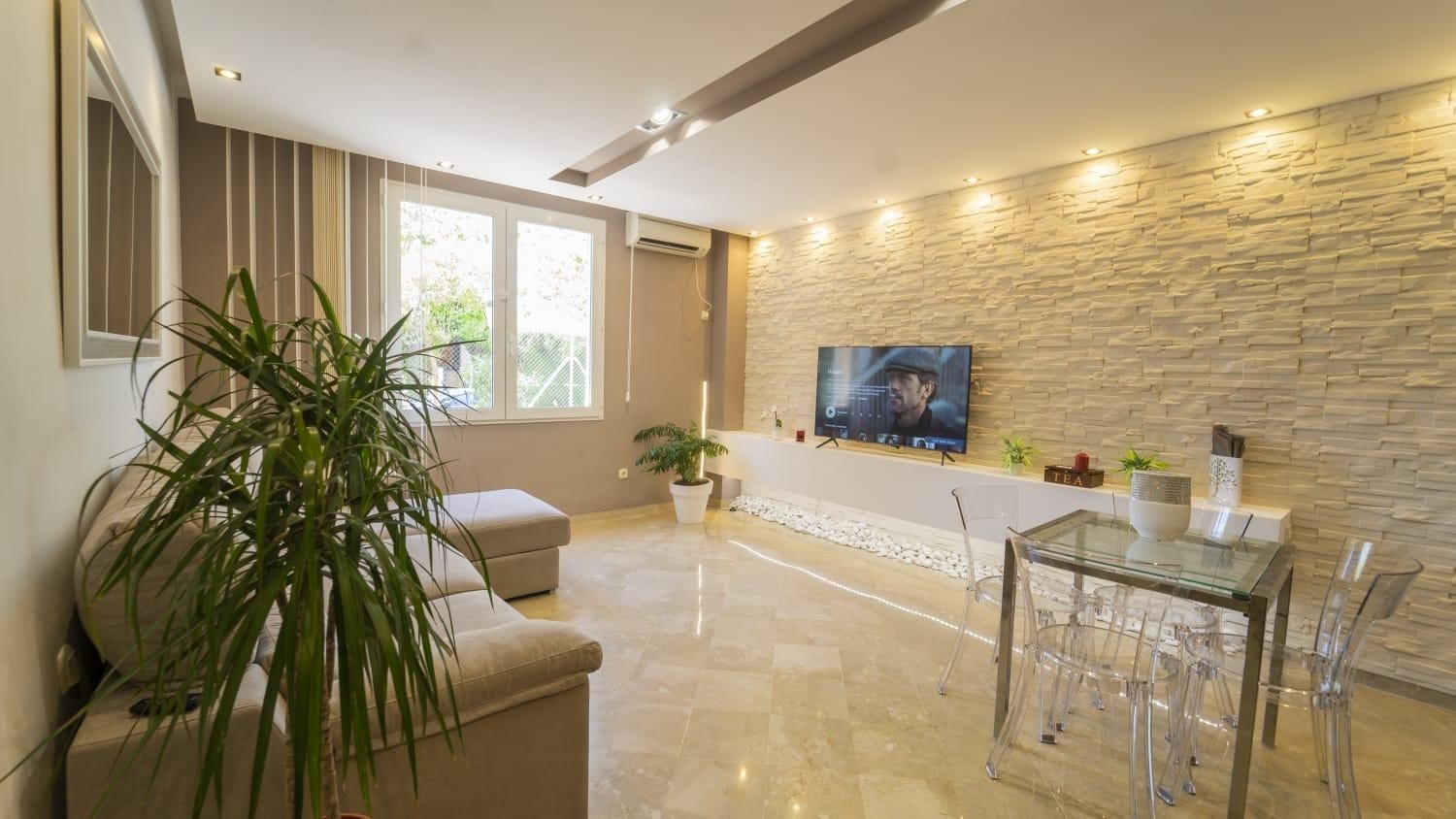 Sala d'estar de Pis de lloguer en  Granada Capital amb Aire condicionat, Calefacció i Piscina comunitària