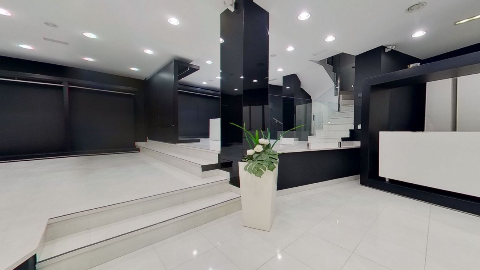 Premises to rent in Torrelavega   with Air Conditioner