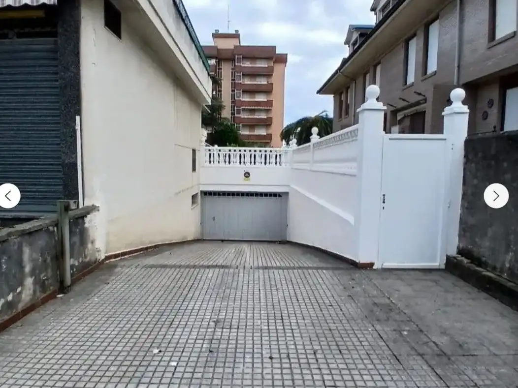 Parkplatz von Garage zum Verkauf in Zona Playa